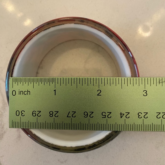 Acrylic Chunky Bangle with Floral black white red print - Picture 3 of 3